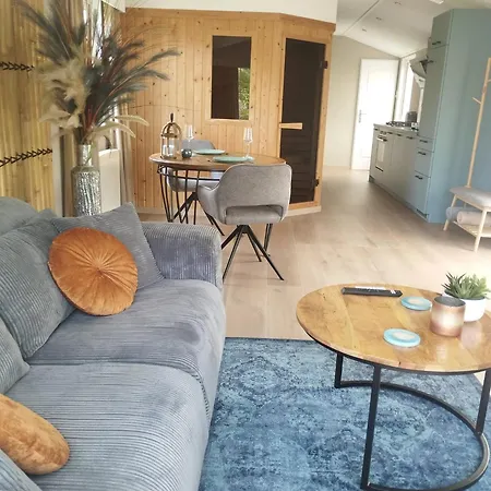 בקתה Casa Kiba Met Prive Combinatie Sauna Schijndel